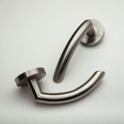 Béquille double sur rosace inox Héraclès Jade 1094 -Promos Poignée de Porte Magasin AFD 119868